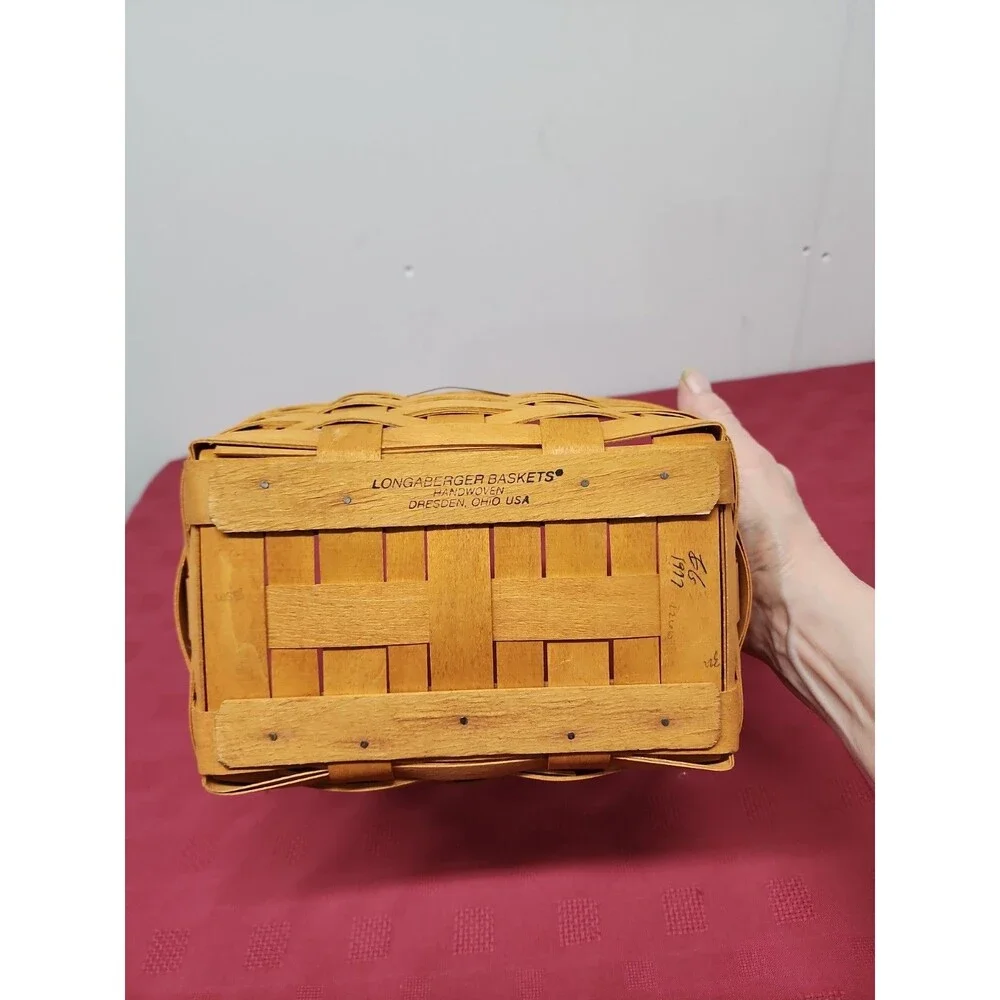 Vintage Longaberger Small Market Basket 11